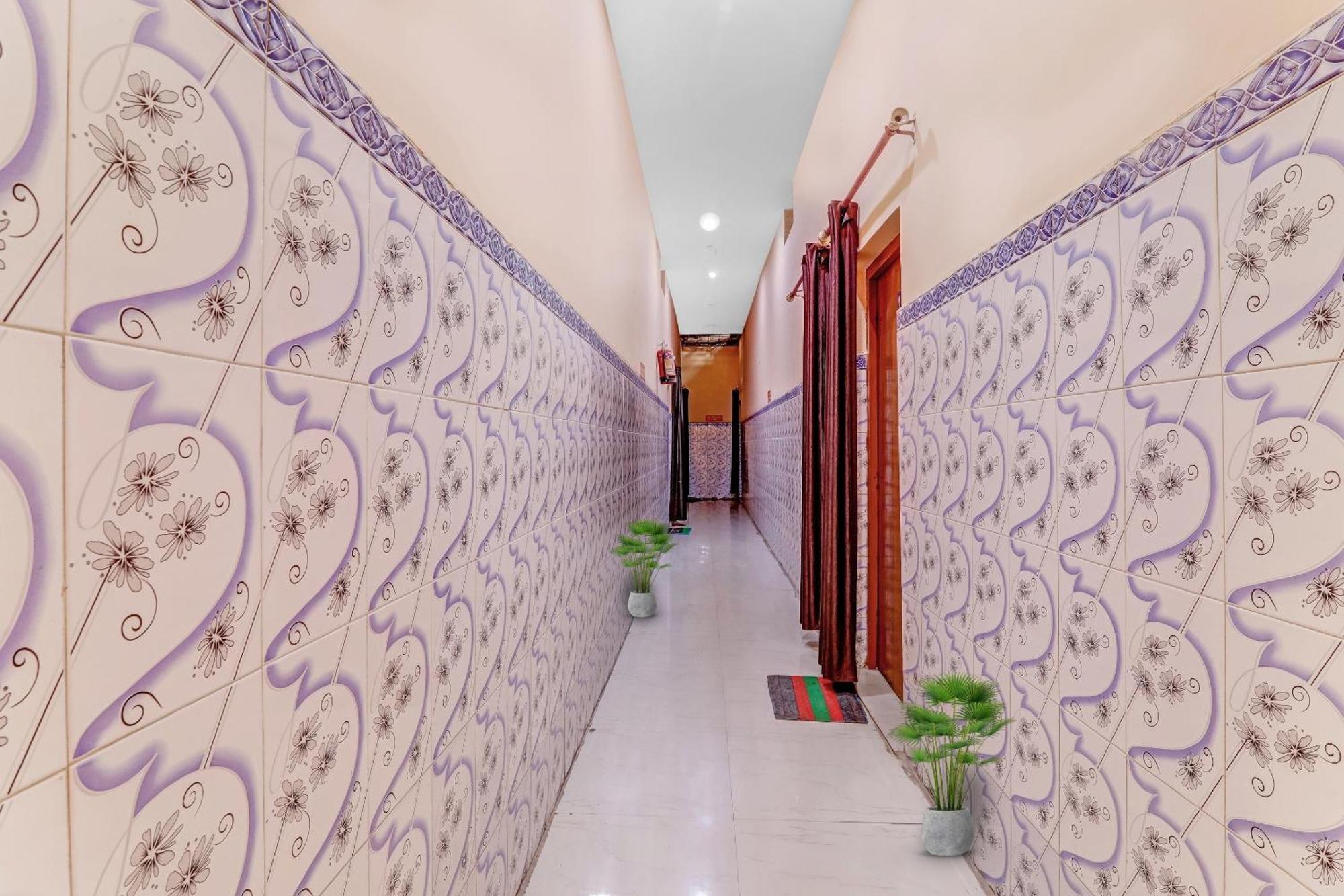 Flagship Hotel Suman Niwas Bijnaur ภายนอก รูปภาพ